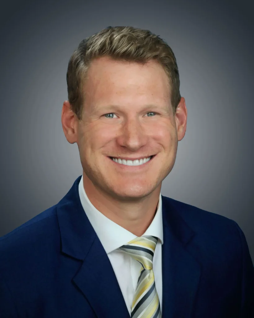 Ryan Nixon, Orthopedic Surgeon and Shoulder/Knee Specialist at Forté Sports Medicine and Orthopedics in Indiana