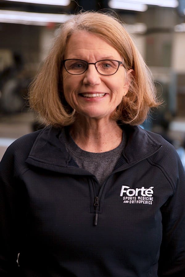 Peggy Craig, a Physical Therapist at Forté Sports Medicine & Orthopedics in Carmel, Indiana