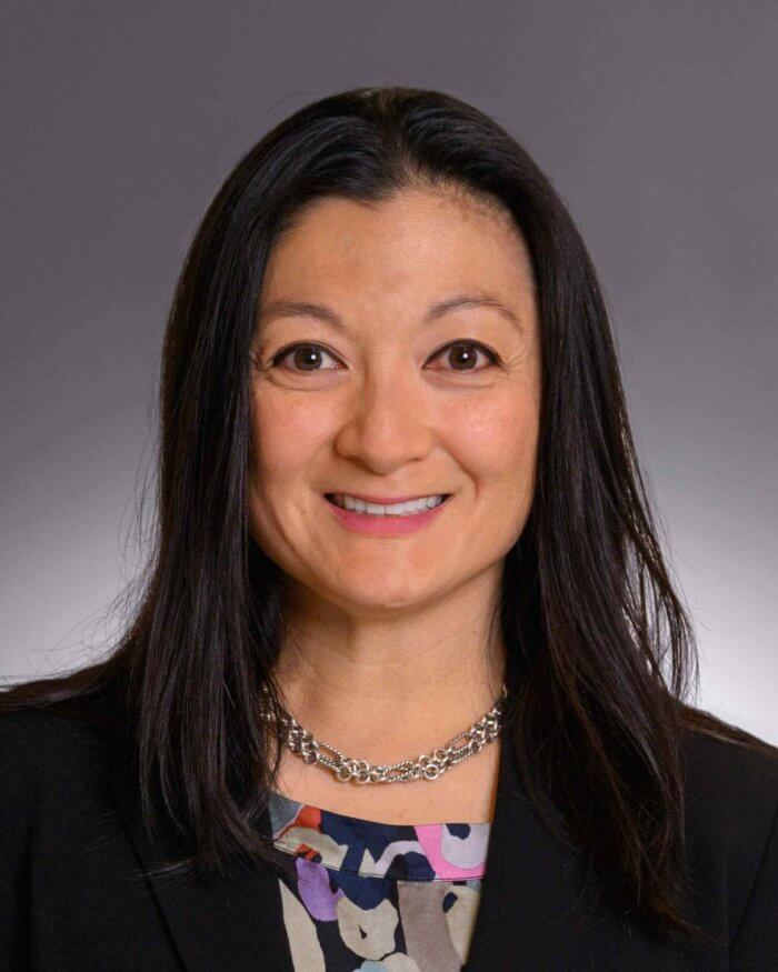 Dr. Lin, a specialist in orthopedic surgery at Forte Sports Medicine